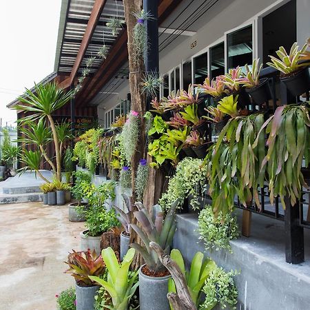Krabi Inn&Omm Bagian luar foto
