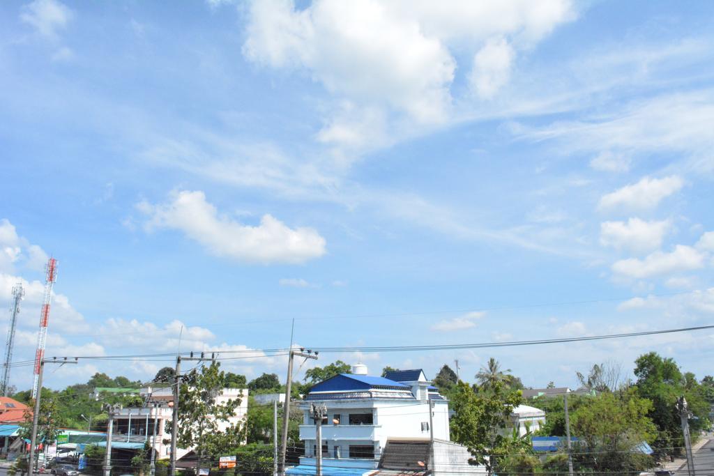 Krabi Inn&Omm Bagian luar foto