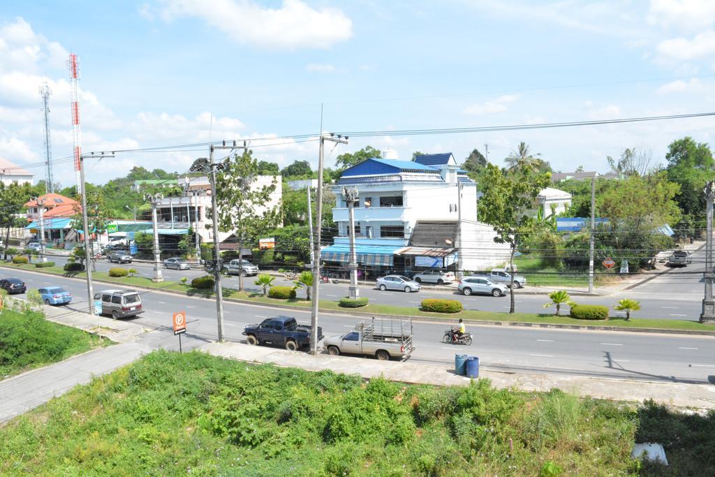 Krabi Inn&Omm Bagian luar foto