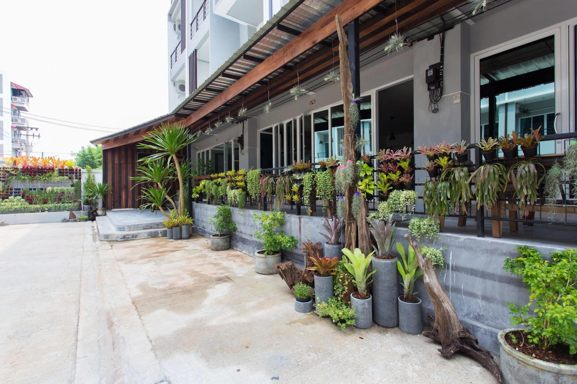 Krabi Inn&Omm Bagian luar foto